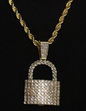 Load image into Gallery viewer, Lock Pendant Chain Necklace
