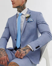 Load image into Gallery viewer, Light Blue Tie with Floral Print Pocket Square
